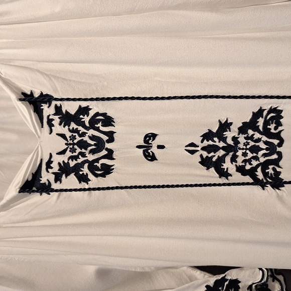 CC Chic Collection Beach Dress White With Blue Embroidery Mini Length Size XL - Picture 2 of 10